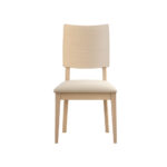 Silla ELSA de madera de haya con respaldo envolvente y asiento tapizado para comedor moderno.