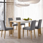 Silla JARA tapizada en madera de haya con diseño moderno y fabricada en España.