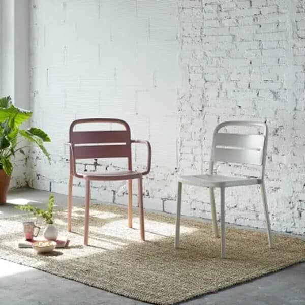 mobiliario contract de diseño sillas para hostelería profesional y contract en acero