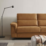 Sofá cama WACO con sistema de apertura italiano, colchón de 18 cm y diseño elegante.
