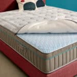 Colchón muelles ensacados X-Vision con tecnología TECHNOAIR·VISION, viscoelástica y tejido CoolTech para un descanso fresco y ergonómico.