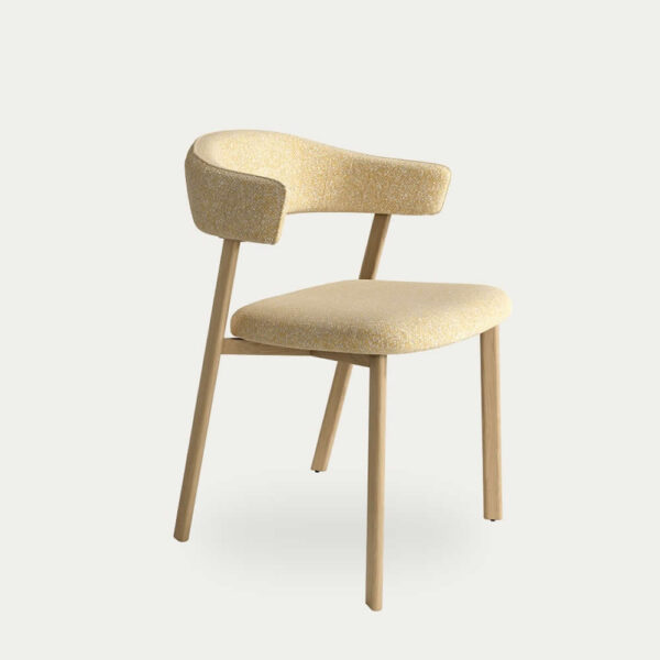 Silla de comedor ARICA tapizada en miel con reposabrazos- PACK DE 2 UNIDADES